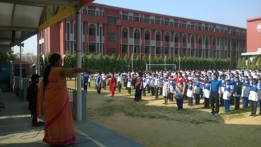 dm rajshekhar administered pledge in schools