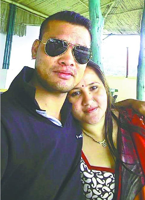 police constable dies in a road accident with wife 