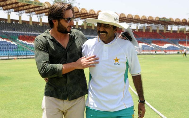javed miandad not happy for shahid afridi's statemen