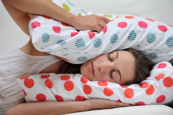 women need to sleep more than men says research