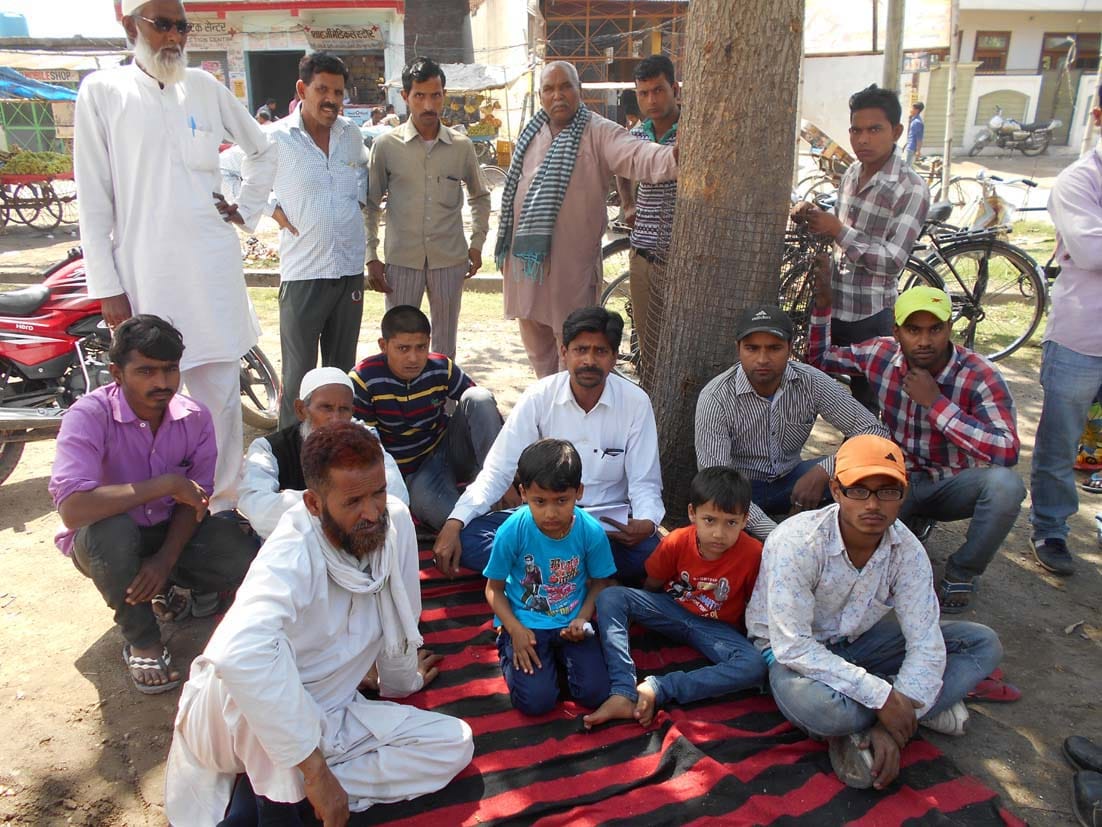 Symbolic protest against police performance