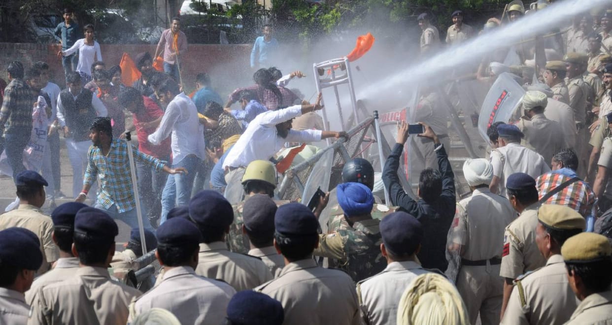 protest of ABVP in punjab assembly against drug trafficking
