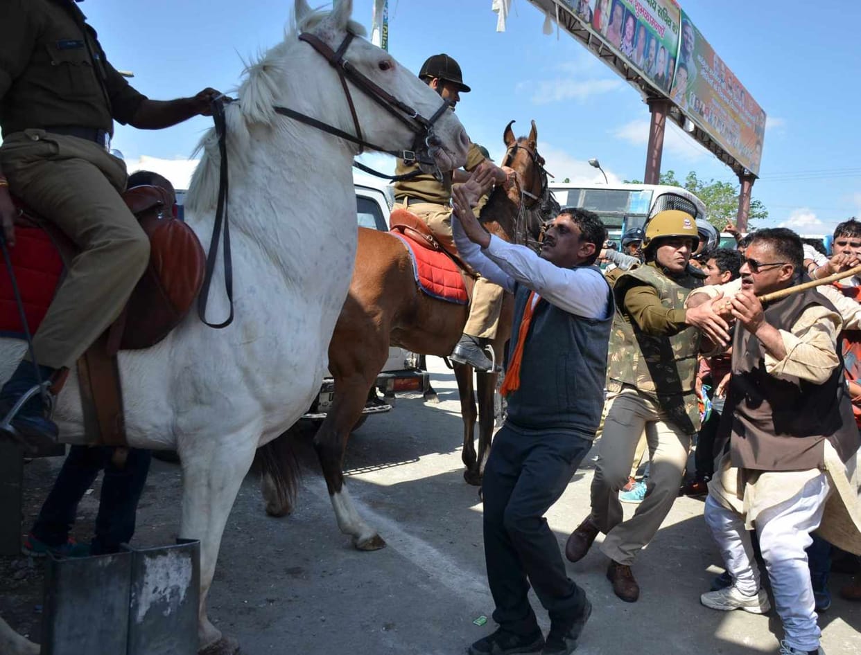 police horse beaten up case, inquiry start by CO.