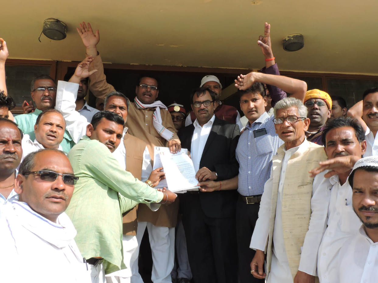 Cut off electricity in the district