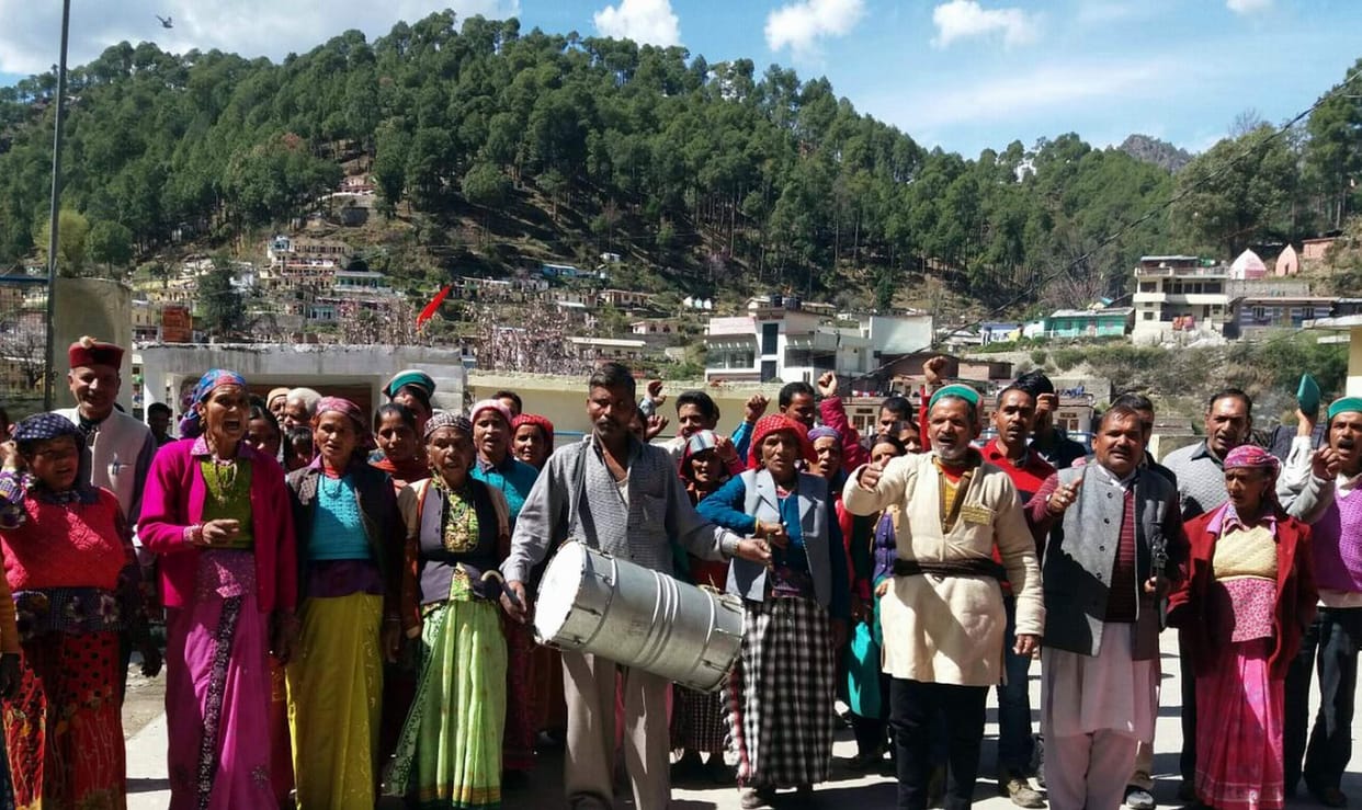 Compensate farmers for crop performance