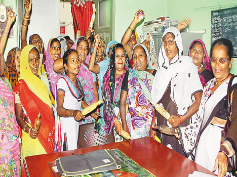  Increase the load on the cylinder demostration by Gang