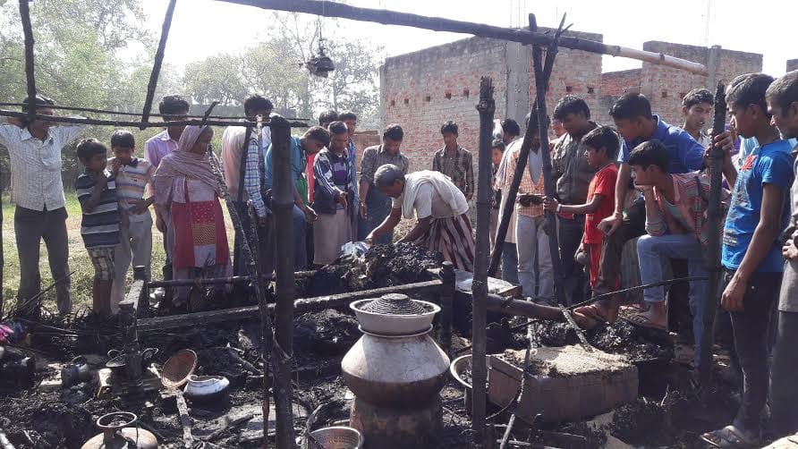 hut fired, girl burn, died