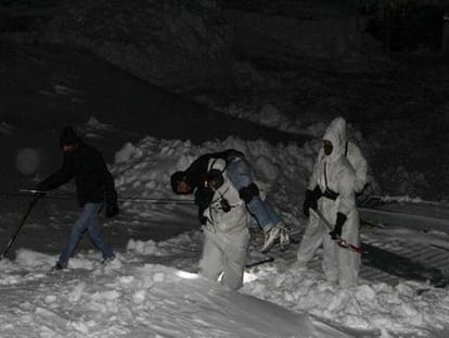 army rescues police constable from J-K's nasta chhun pass