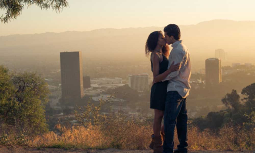 Mistakes Guys Make While Kissing