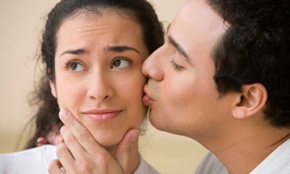 don't repeat mistakes while kissing your girl
