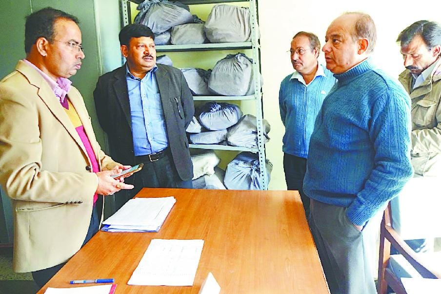 Complete priority construction work
