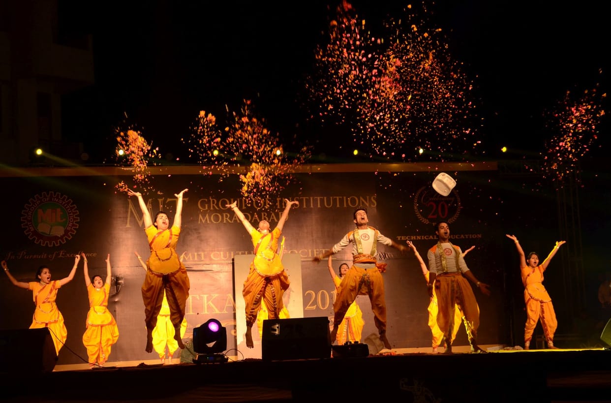 MIT annual fest utkarsh 2016