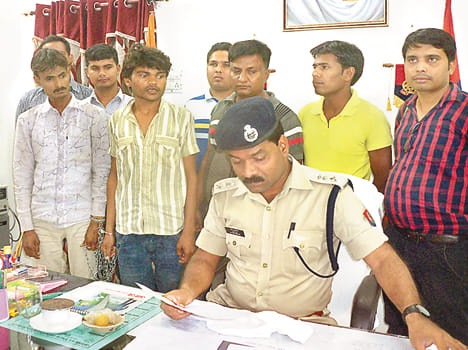 Two robbers arrested, cars recovered