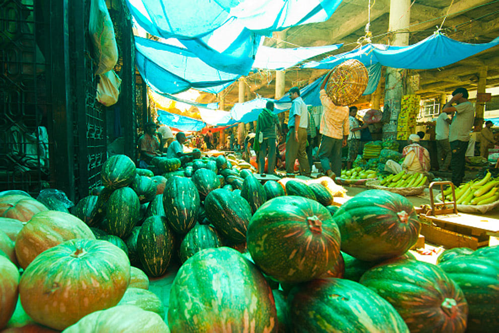 Inflation falls in Feb due to fall in price of eatables