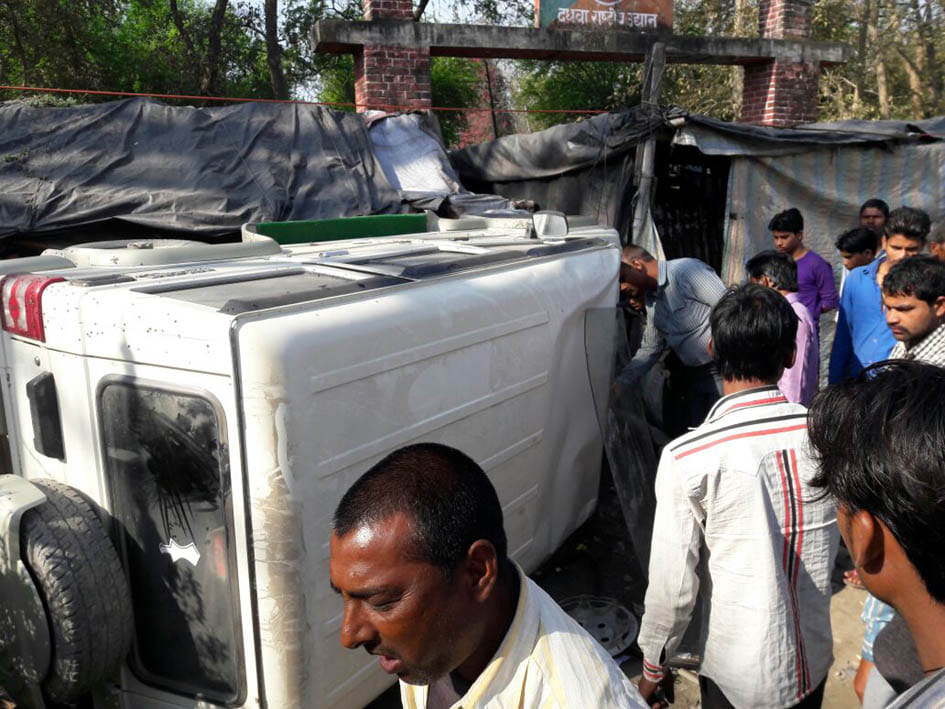 Dudhwa Tirahe fired went into the hotel Bolero