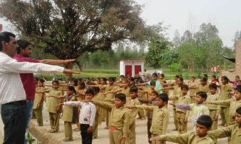 The children were administered the oath of protection Sparrow