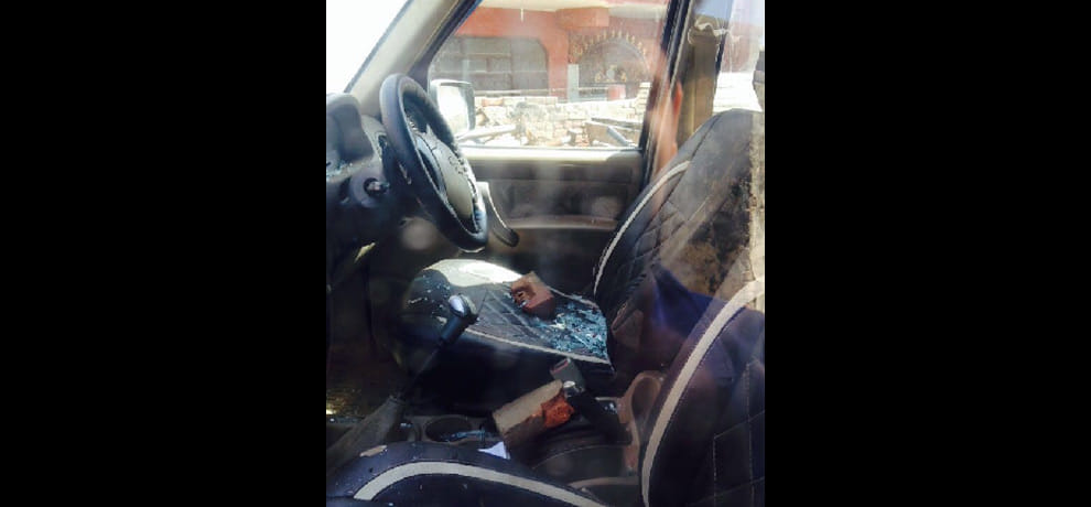 climbed car on child, because of police negligence commotion in the area