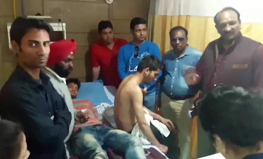 कॉलेज में मारपीट