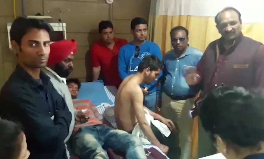 कॉलेज में मारपीट
