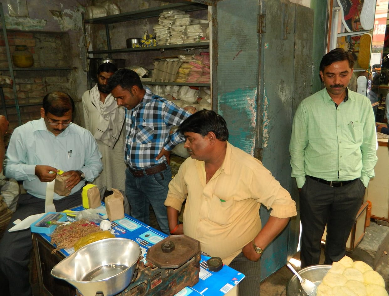 turmoil in Khoa market  in the raid