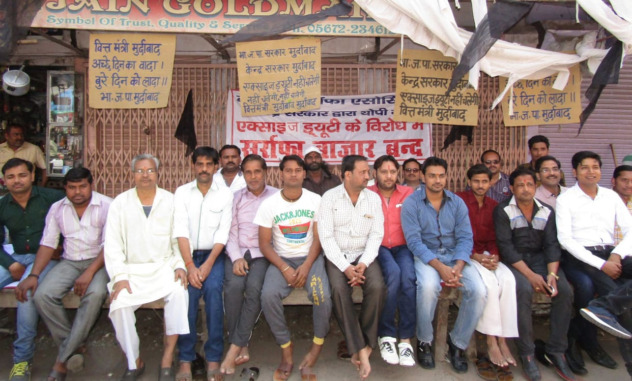 Bullion traders rushed to Delhi