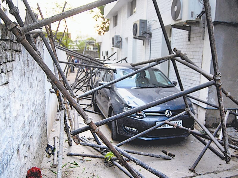 shutter falling incident, mohali incident, mohali news