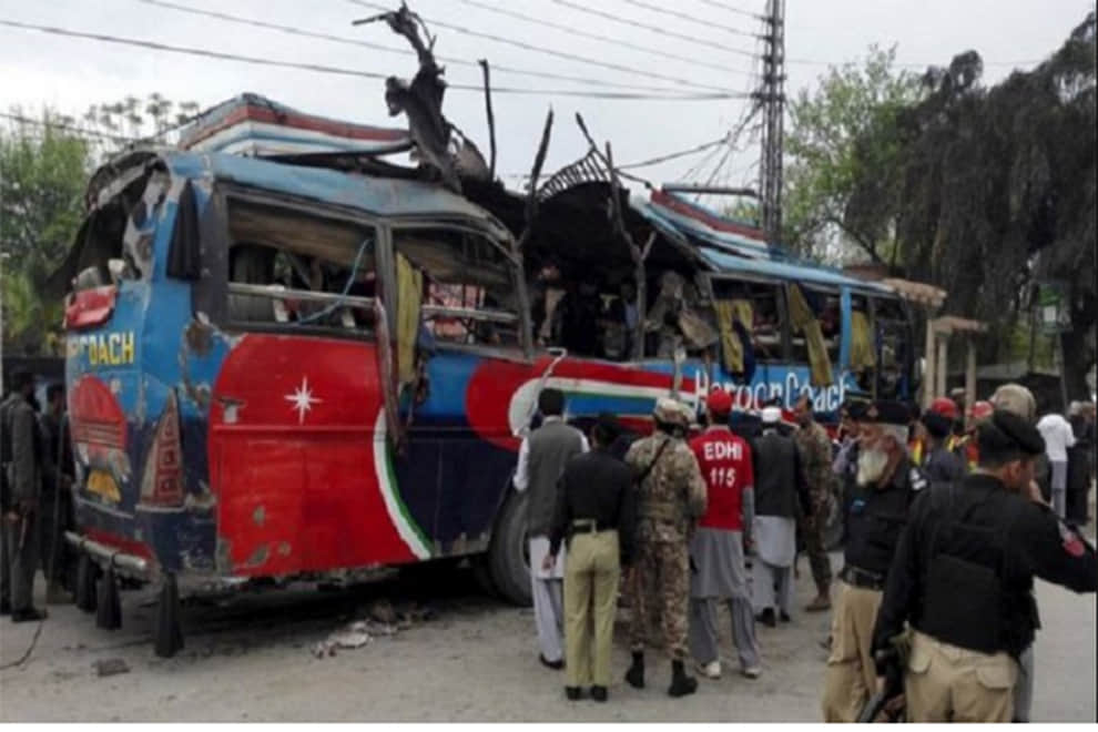 bomb blast in bus, 15 people died on the spot