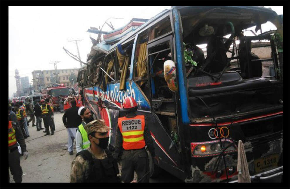 bomb blast in bus, 15 people died on the spot