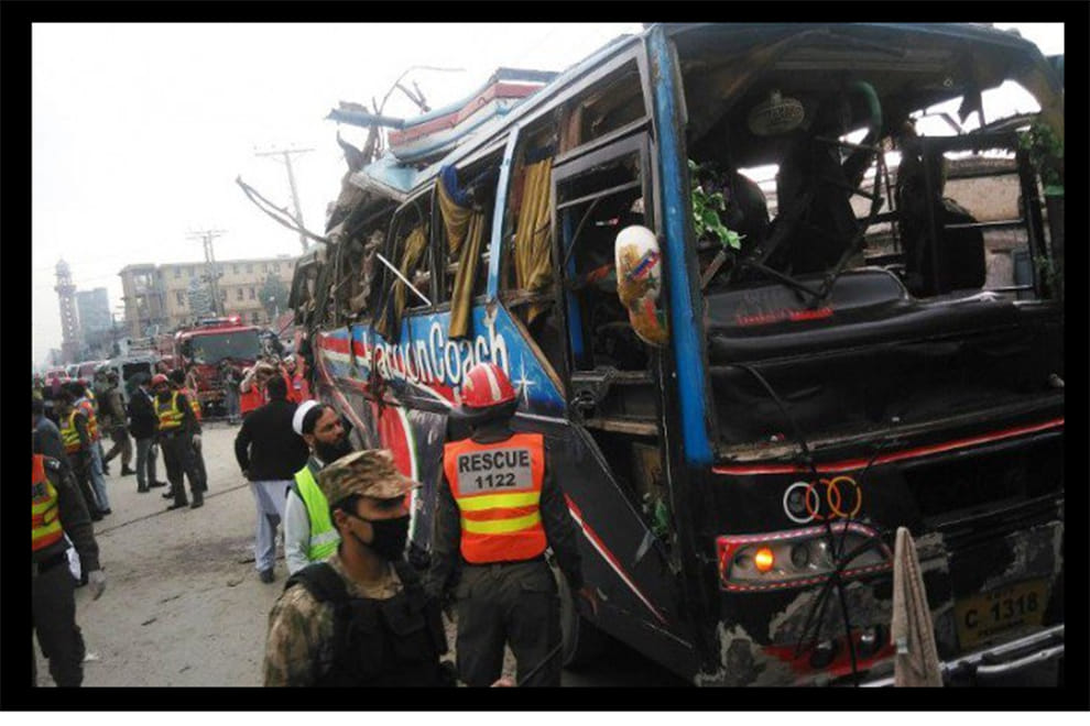 bomb blast in bus, 15 people died on the spot