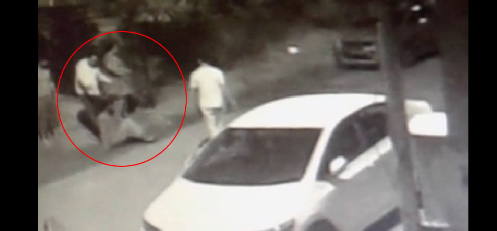 brutally beating to man captured in CCTV