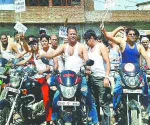 Bullion traders protested against excise duty