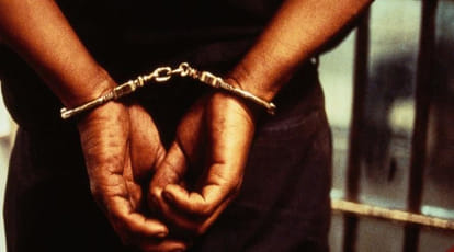 Aligarh News: जमीन पर कब्जे के विवाद में तनाव, चार दबोचे दबोचे गए