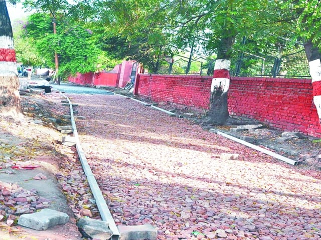 cycle track cunstruction started again