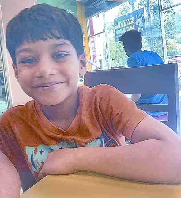 10 cameras stuck to seek divya
