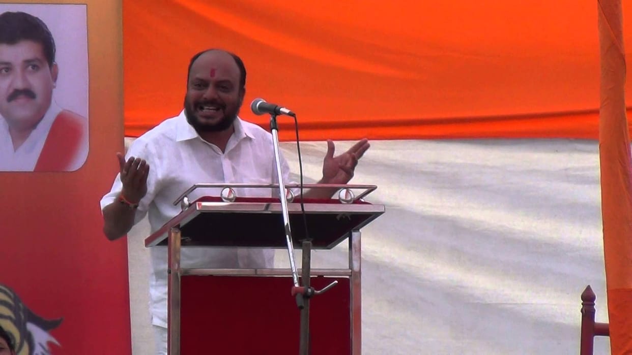 Shiv Sena Mla Says: If you want to live in India then Say Vande Mataram