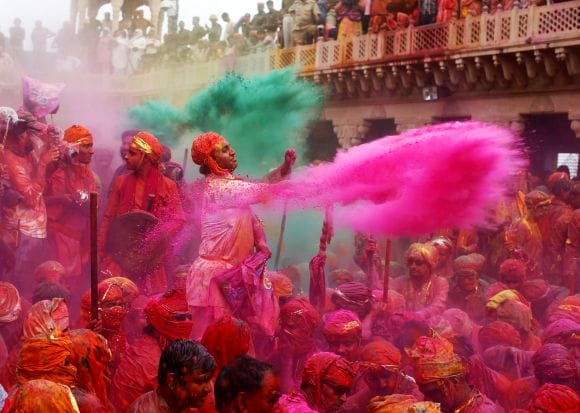 This time will be in Mathura-Vrindavan Holi