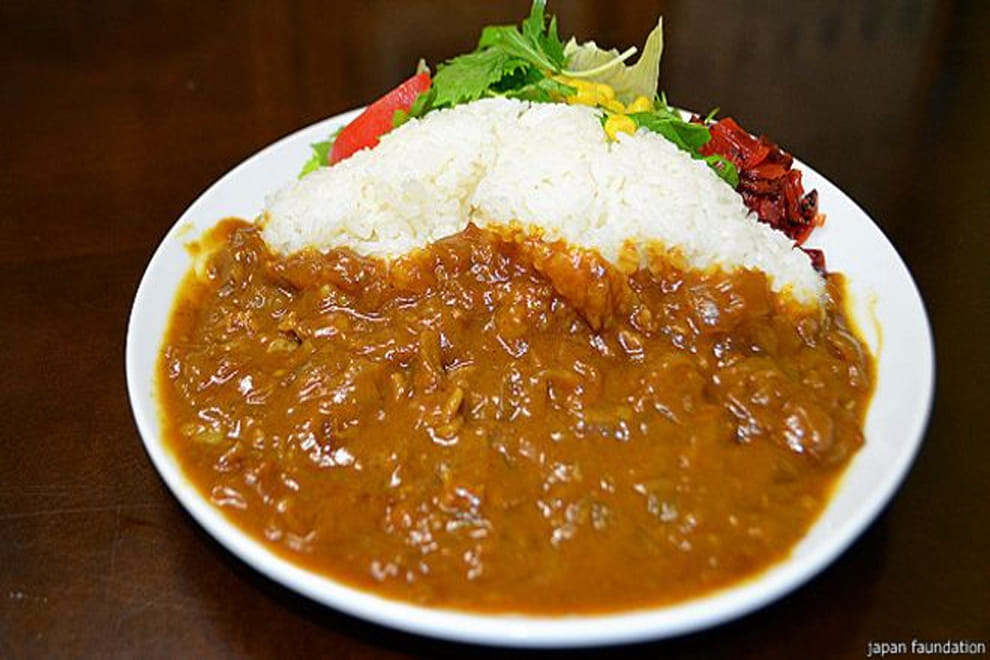 indian curry on japanese dining table