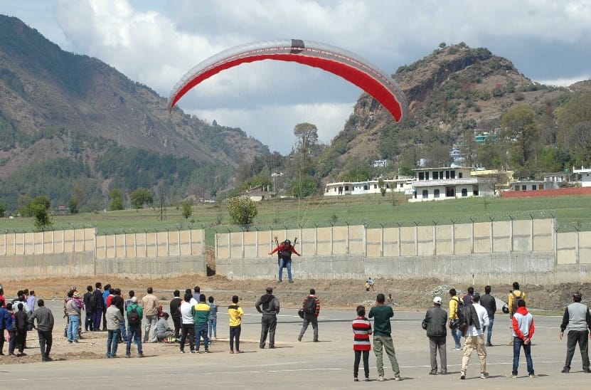 international paragliding competition in pithoragarh