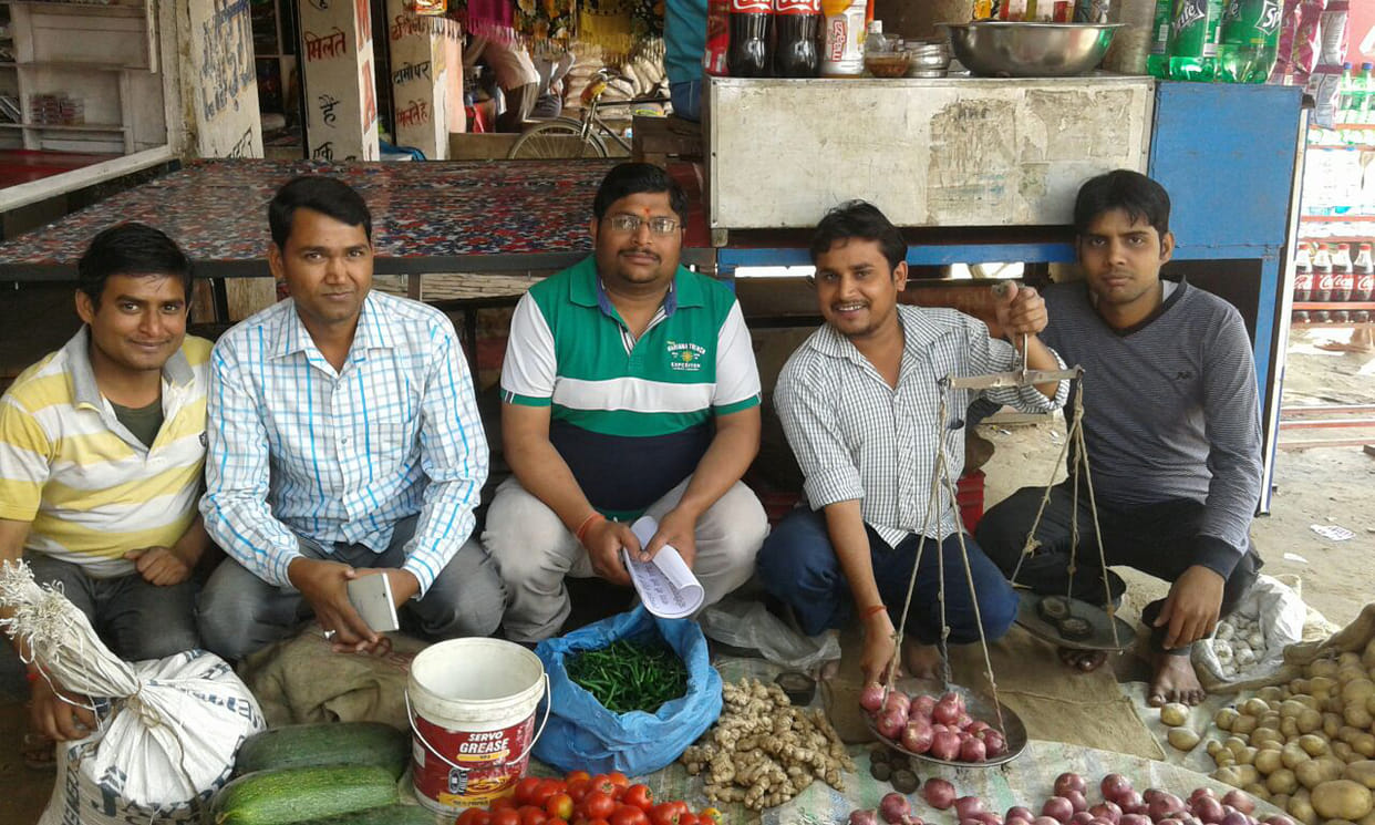 khiri traders continue strike...