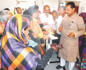 crime in nagar panchayat office