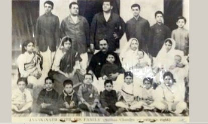gumnami baba assets give proof of being subhash chandra bose