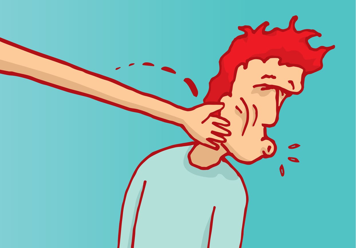 Five hundred rupees bet among friends in Bareilly entered office and slapped the ACM