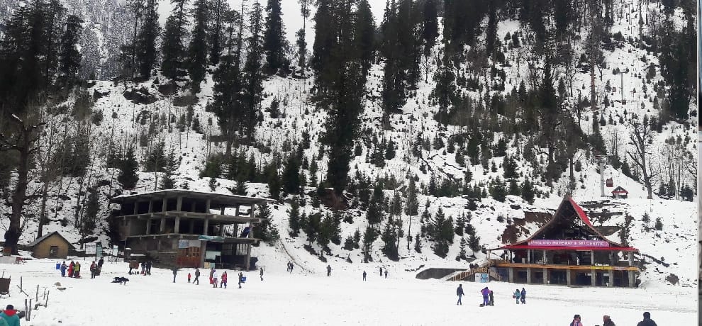  rainfall and snowfall in himachal, temprature down.
