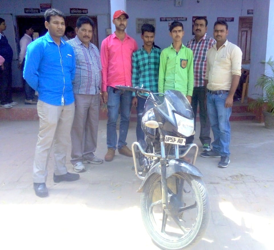 Two youths arrested with stolen bike