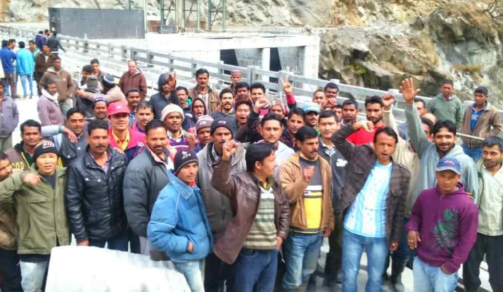 laboure strike continue