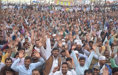 UP govt accepts the demand of teachers.