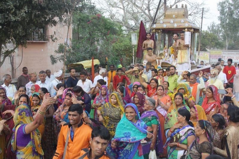 vaikunthnath shobhayatra in vrindavan