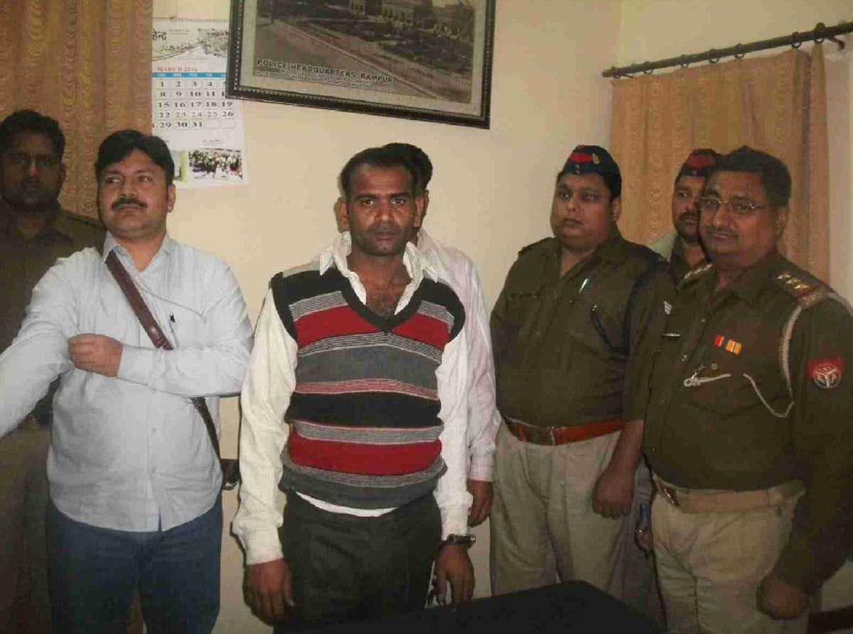 firing on police by animal smugglers