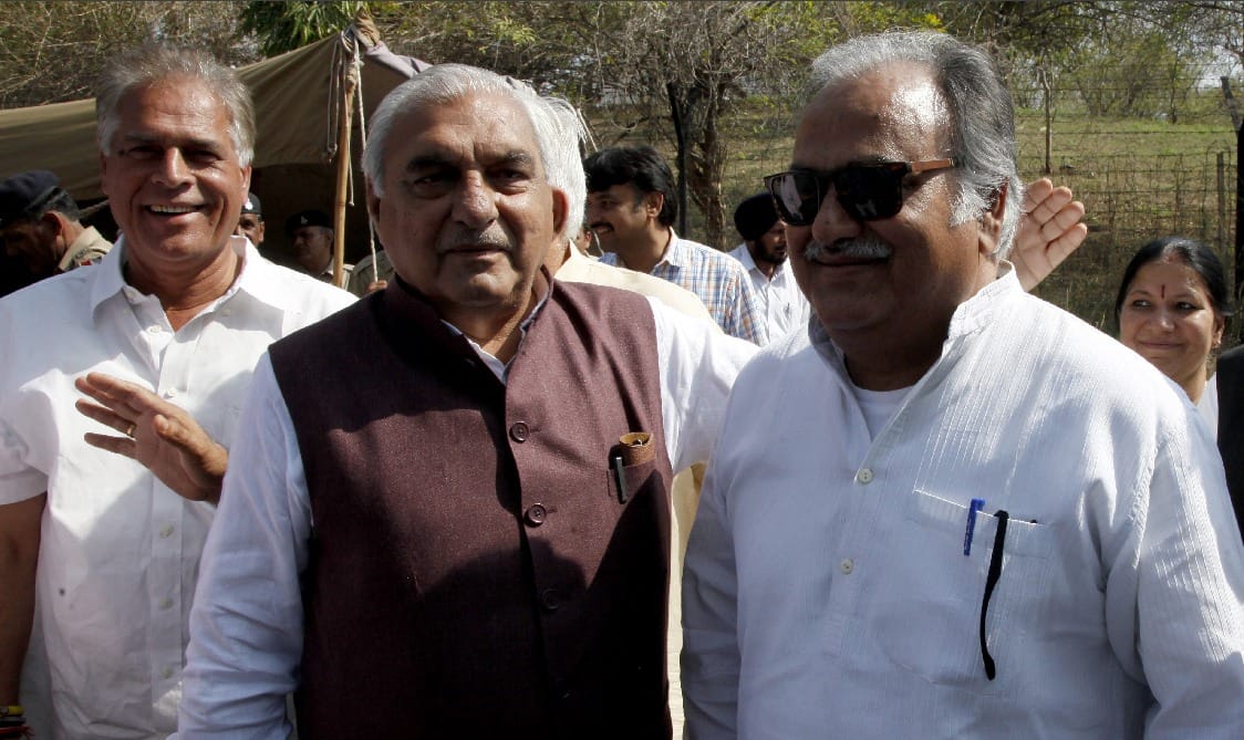 protest of haryana congress MLAs in outside of assembly
