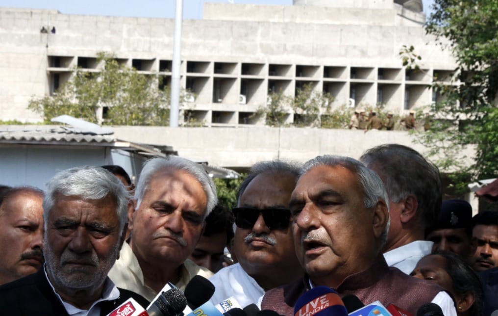 protest of haryana congress MLAs in outside of assembly